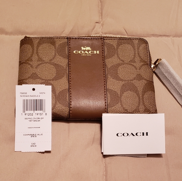 Coach Corner Zip Wristlet Signature Color Khaki/Saddle 2 - Picture 10 of 10